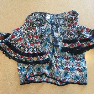 Bila bell sleeve peasent top blue/red w/tassle